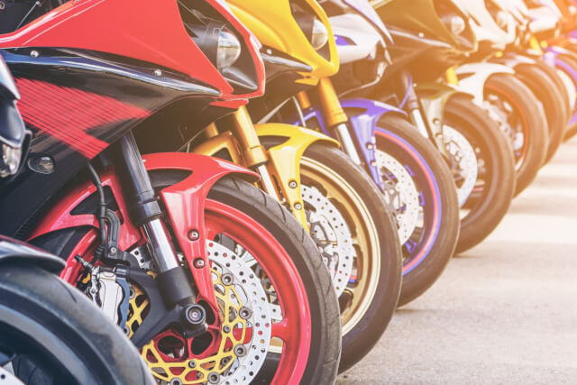 色とりどりのバイク